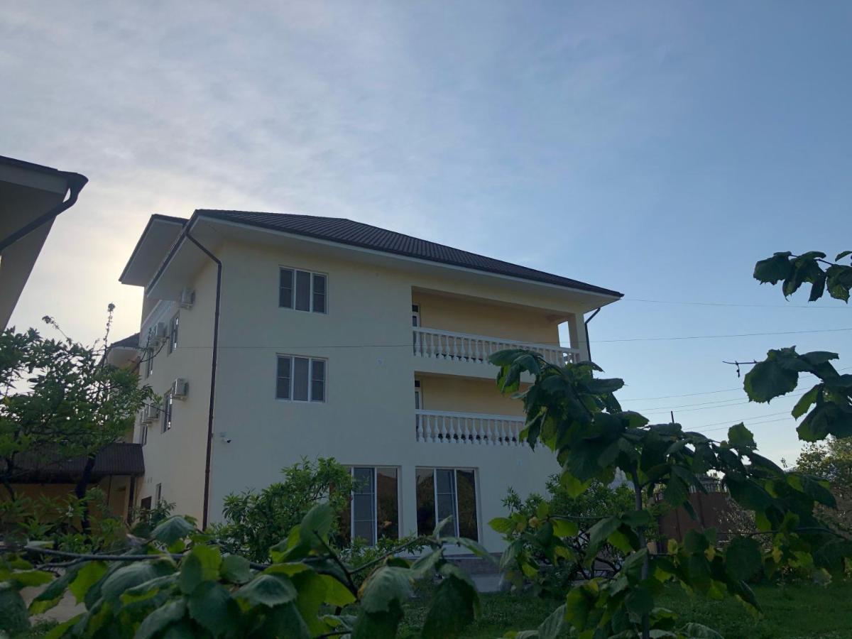 Gudauta Hotell Exteriör bild